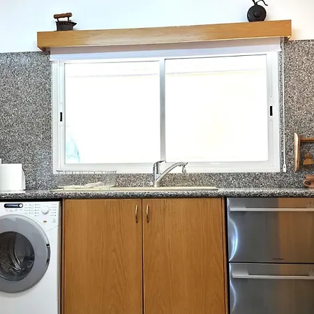 Modern 3bdr_top Floor_lux_suite_balcony * Limassol